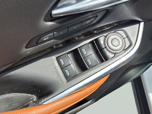 Used 2020 Cadillac XT4 Sport FWD image 11