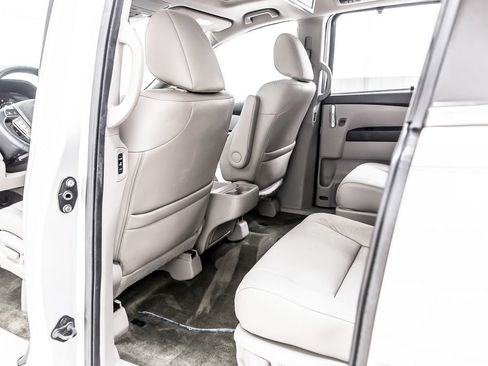 Used 2015 Honda Odyssey Touring Elite image 31
