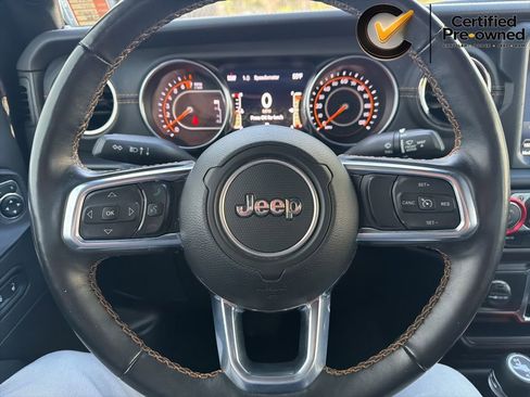 Certified 2022 Jeep Gladiator Overland AWD/4WD image 57