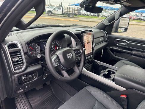New 2026 RAM 1500 4x4 Crew Cab image 22