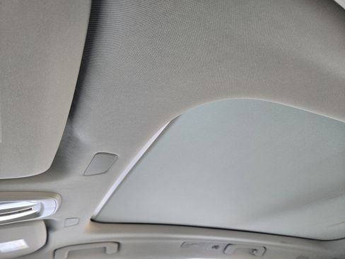 Used 2025 Volvo XC60 T8 Plus w/ Protection Package Premier image 40