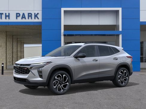 New 2026 Chevrolet Trax RS w/ Driver Confidence Package FWD image 2