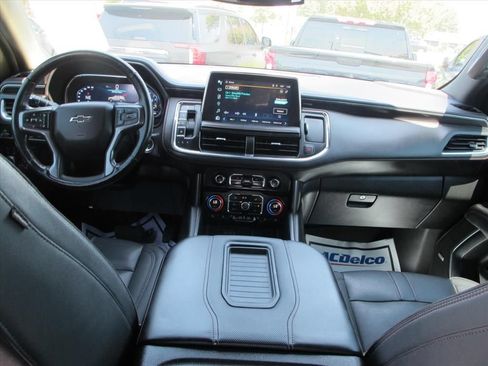 Used 2022 Chevrolet Suburban RST w/ Sport Performance Package AWD/4WD image 23