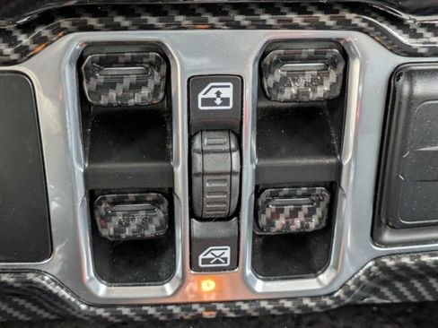 Used 2022 Jeep Gladiator Sport AWD/4WD image 22
