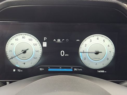 Certified 2024 Hyundai Elantra SEL w/ Convenience Package image 23