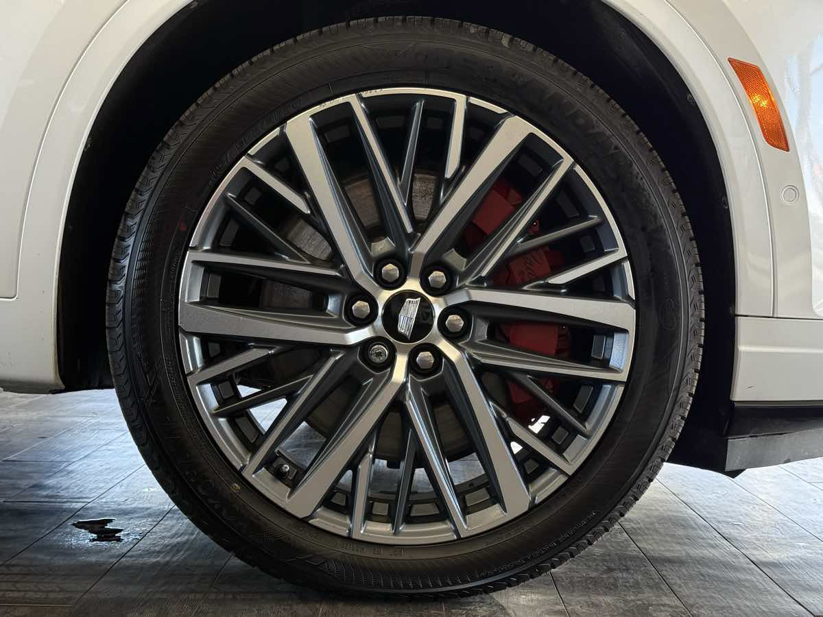 Used 2023 Cadillac XT6 Sport AWD/4WD image 28
