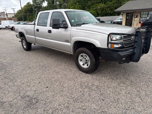 Used 2005 Chevrolet Silverado 3500 LS w/ Heavy-Duty Power Package AWD/4WD image 10