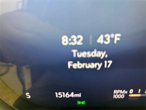 Used 2025 Buick Enclave Preferred image 27