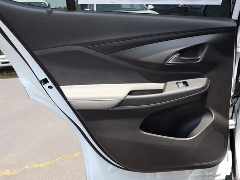 Used 2025 Buick Envista Avenir image 17