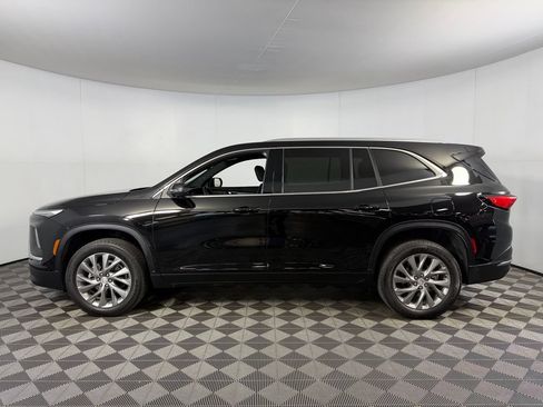 Used 2025 Buick Enclave Preferred AWD/4WD image 8