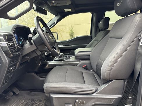 Used 2021 Ford F150 XLT w/ Equipment Group 302A High image 16