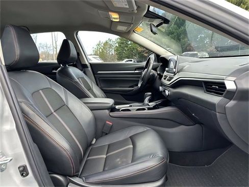 Used 2024 Nissan Altima 2.5 SR image 26