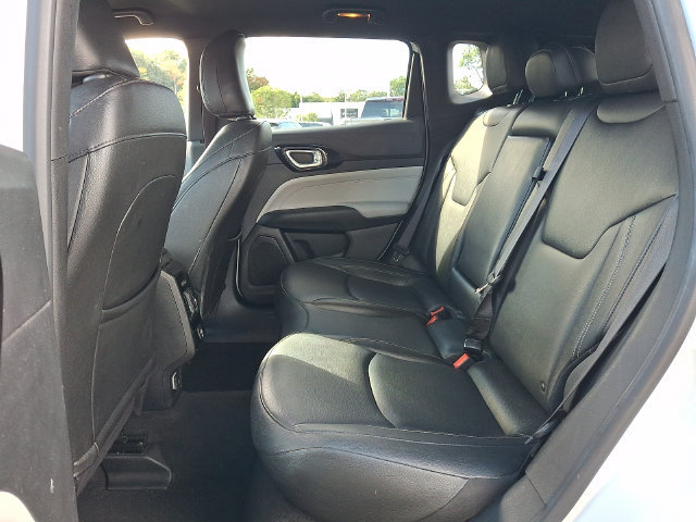 Used 2025 Jeep Compass Limited AWD/4WD image 18