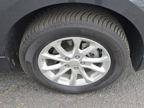 Used 2020 Chevrolet Equinox LT w/ Driver Convenience Package AWD/4WD image 9