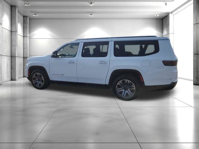 Used 2024 Jeep Wagoneer L Series II w/ Flexible Seating Group AWD/4WD image 7