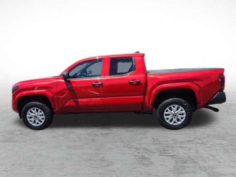 Certified 2025 Toyota Tacoma SR w/ SR Upgrade Package AWD/4WD image 8