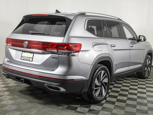 Used 2024 Volkswagen Atlas SEL AWD/4WD image 13