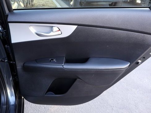 Used 2024 Kia Forte LXS w/ LXS Technology Package image 17