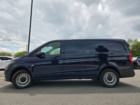 Used 2022 Mercedes-Benz Metris image 23