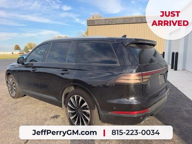 Used 2022 Lincoln Aviator Black Label Grand Touring AWD/4WD image 3