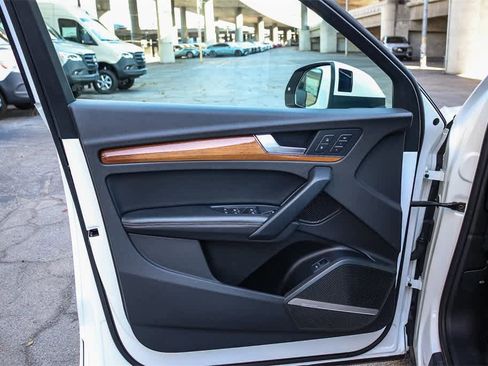 Used 2023 Audi Q5 2.0T Premium Plus image 23