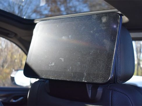 Certified 2021 GMC Yukon Denali w/ Denali Premium Package image 18