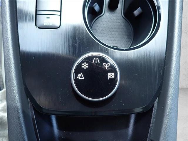 Used 2023 Nissan Rogue SV AWD/4WD image 18