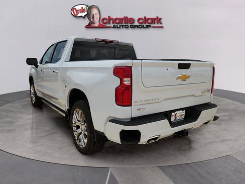 New 2026 Chevrolet Silverado 1500 High Country AWD/4WD image 3
