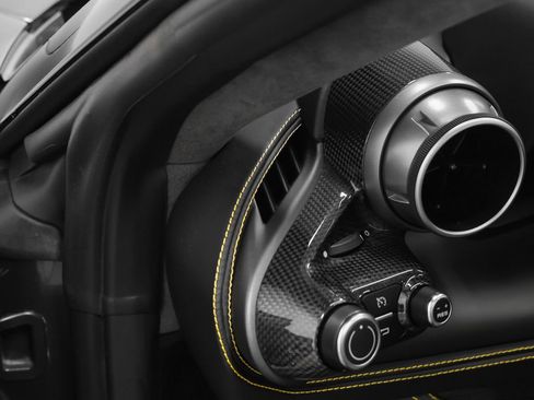 Certified 2022 Ferrari F8 Tributo RWD image 59