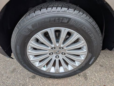 Used 2012 Lincoln MKX PREMIUM image 9