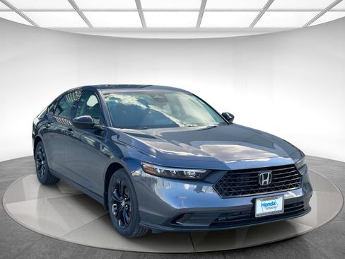 New 2025 Honda Accord SE image 7