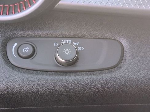 New 2026 Chevrolet Trax RS w/ Sunroof Package image 17