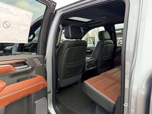 New 2026 GMC Sierra 2500 Denali Ultimate AWD/4WD image 12