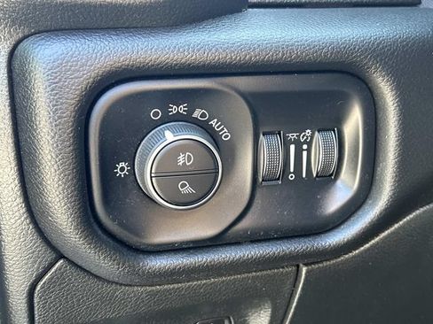 Used 2023 RAM 1500 Laramie AWD/4WD image 19