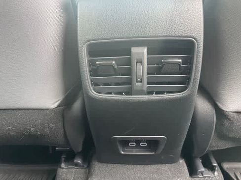 Used 2024 Toyota Corolla Cross AWD Hybrid w/ Moonroof Package image 24
