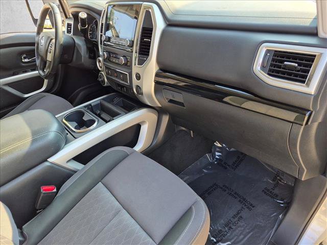 Used 2020 Nissan Titan SV w/ SV Convenience Package AWD/4WD image 21