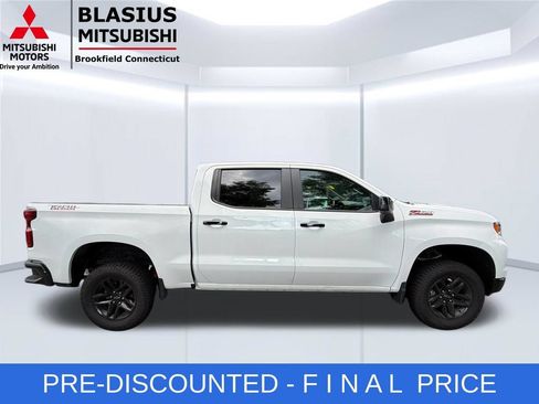 Used 2024 Chevrolet Silverado 1500 LT Trail Boss w/ Protection Package AWD/4WD image 6