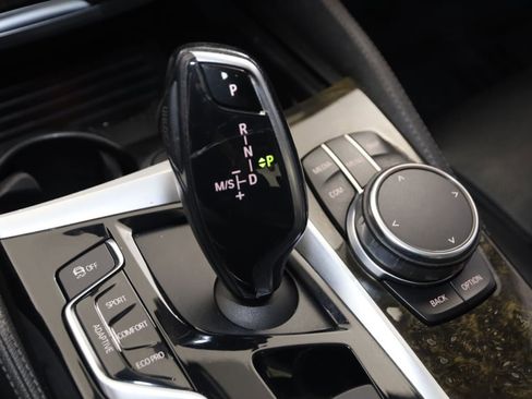 Used 2018 BMW M550i xDrive AWD/4WD image 7