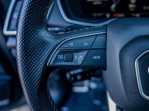 Used 2023 Audi SQ5 Premium Plus w/ Premium Plus Package image 6