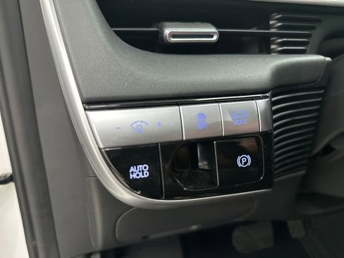 Used 2023 Hyundai Ioniq 5 Limited image 19