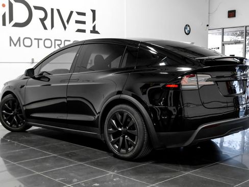 Used 2022 Tesla Model X AWD/4WD image 10