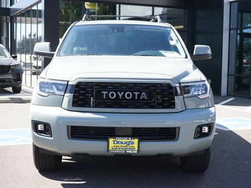 Used 2021 Toyota Sequoia TRD Pro AWD/4WD image 8