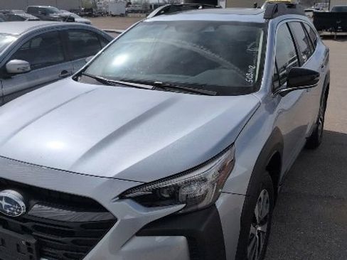 Used 2023 Subaru Outback Premium AWD/4WD image 1
