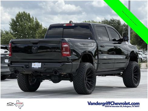 Used 2024 RAM 1500 Laramie AWD/4WD image 4