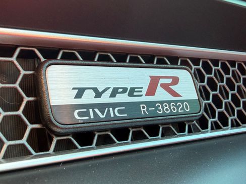 Used 2025 Honda Civic Type R image 23