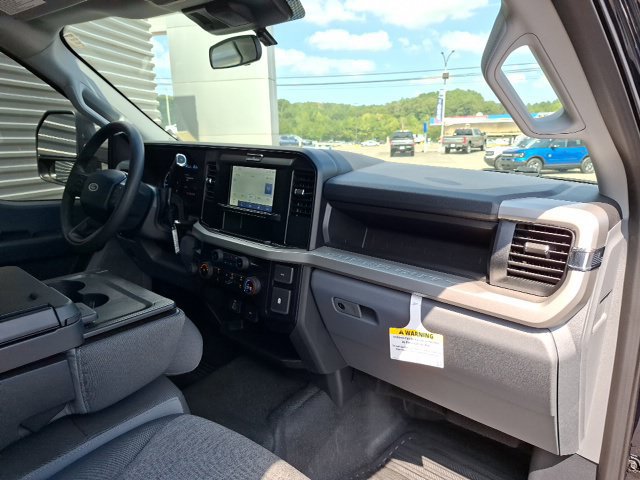 Certified 2025 Ford F250 XL RWD image 29