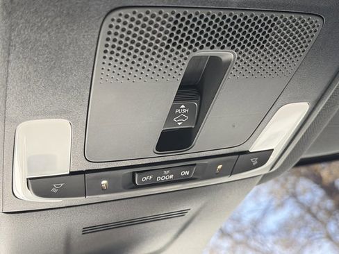 Used 2025 Honda CR-V Sport image 14