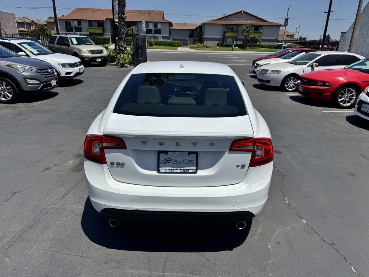 Used 2012 Volvo S60 T5 w/ Climate Pkg FWD image 4