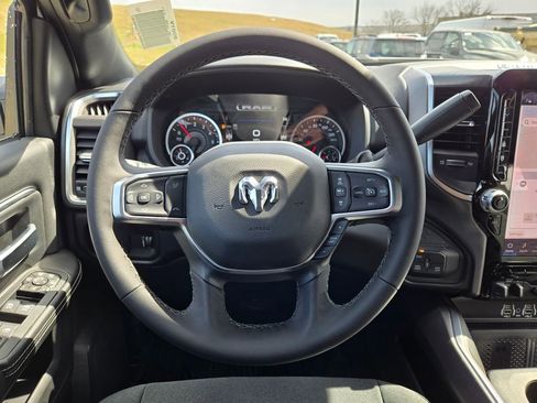 New 2026 RAM 2500 Big Horn AWD/4WD image 18