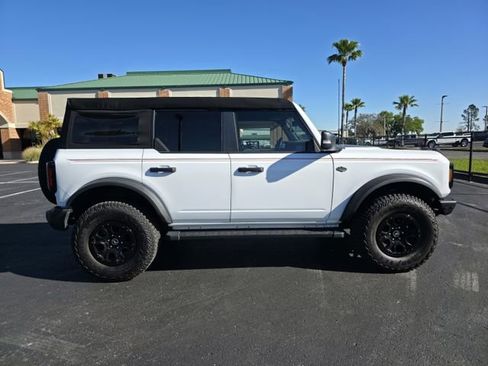 Used 2024 Ford Bronco Wildtrak image 4